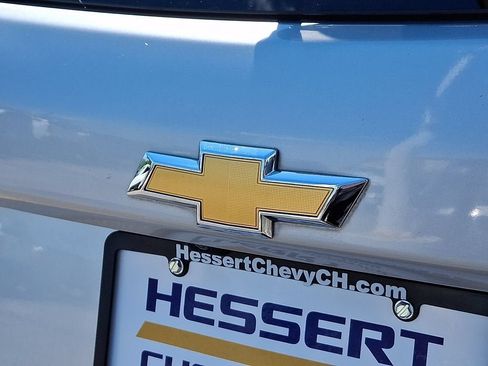 Used 2018 Chevrolet Equinox LT FWD image 30
