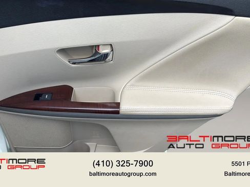 Used 2010 Toyota Venza AWD image 30
