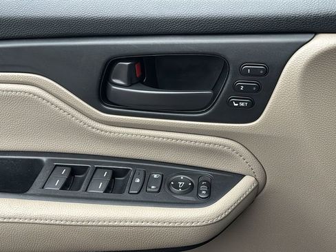 Used 2018 Honda Odyssey Touring image 14