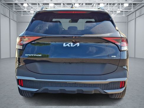 Used 2023 Kia Sportage X-Line AWD/4WD image 5