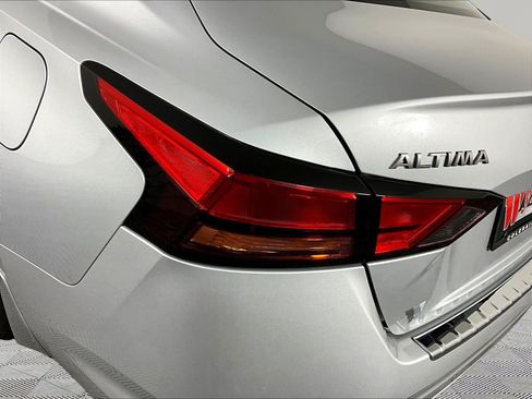 Certified 2023 Nissan Altima 2.5 SV FWD image 23