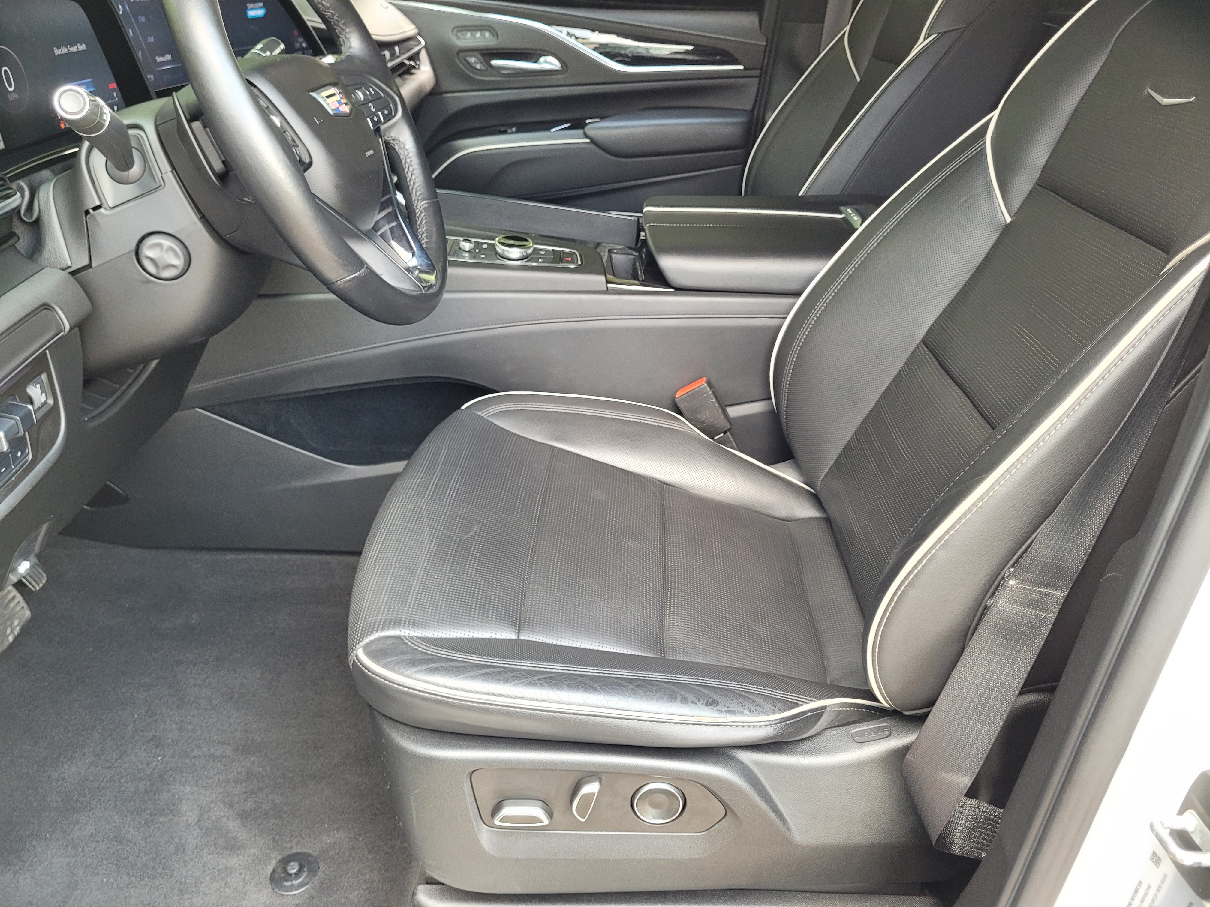 Used 2021 Cadillac Escalade Sport RWD image 20