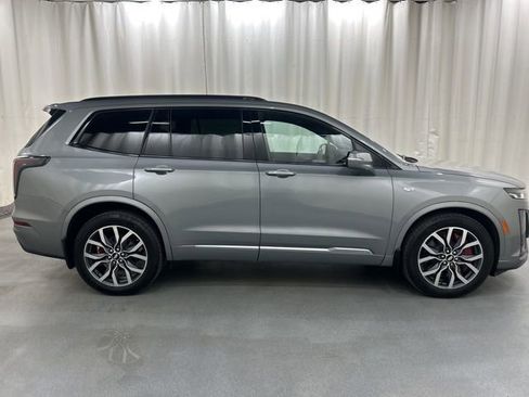 Used 2024 Cadillac XT6 Sport w/ Technology Package image 7