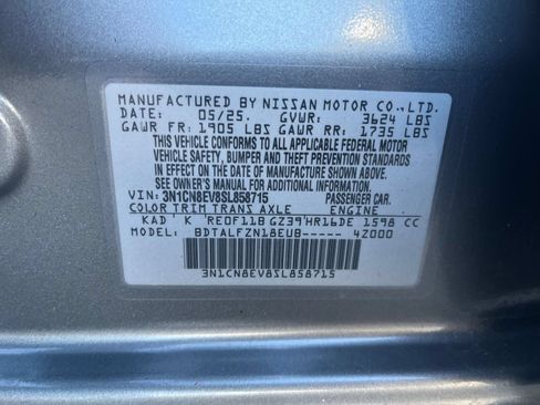 Used 2025 Nissan Versa SV FWD image 29
