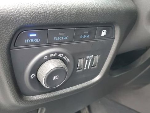 Certified 2022 Jeep Grand Cherokee Trailhawk w/ Advanced Protech Group II image 13