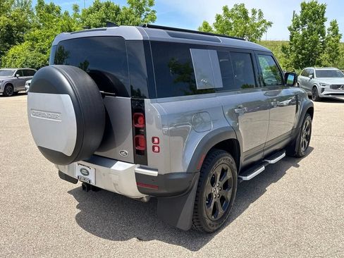 Used 2023 Land Rover Defender 110 SE AWD/4WD image 4