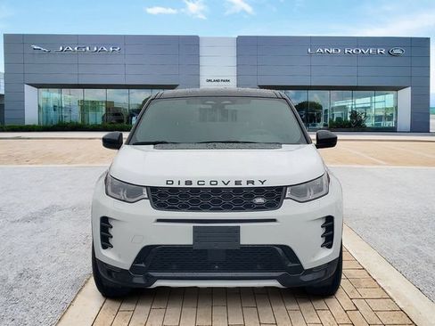 Used 2025 Land Rover Discovery Sport Dynamic SE AWD/4WD image 2