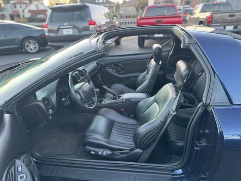 Used 2000 Pontiac Firebird Formula w/ Security Pkg image 17