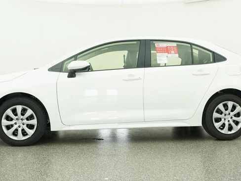 New 2026 Toyota Corolla LE FWD image 19