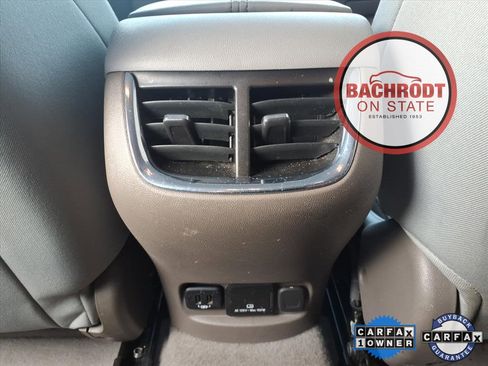 Used 2018 Chevrolet Malibu LT image 27