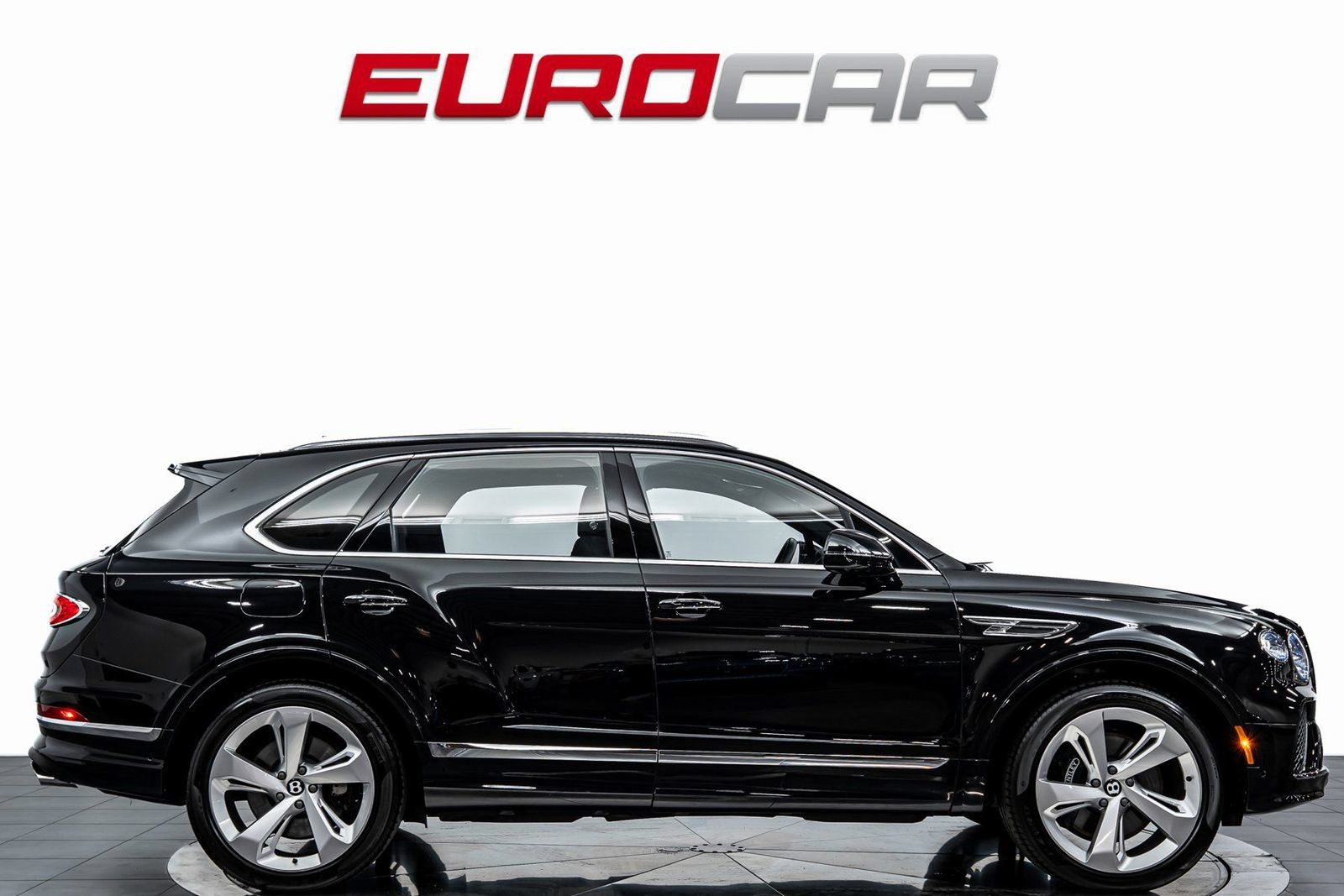 Used 2024 Bentley Bentayga AWD/4WD image 6
