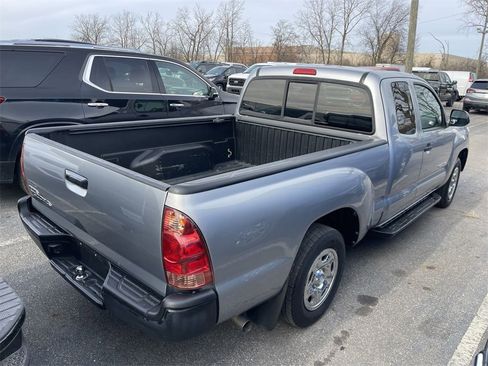 Used 2015 Toyota Tacoma 2WD Access Cab image 8