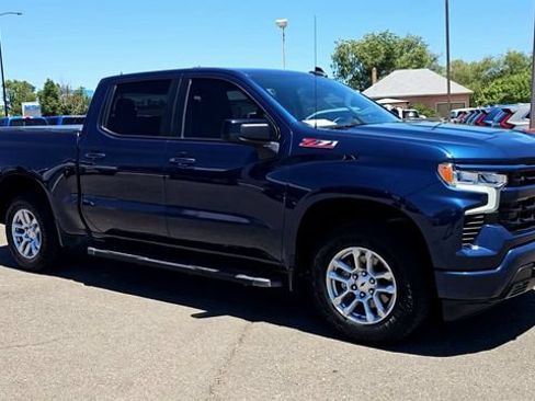 Used 2023 Chevrolet Silverado 1500 RST AWD/4WD image 2