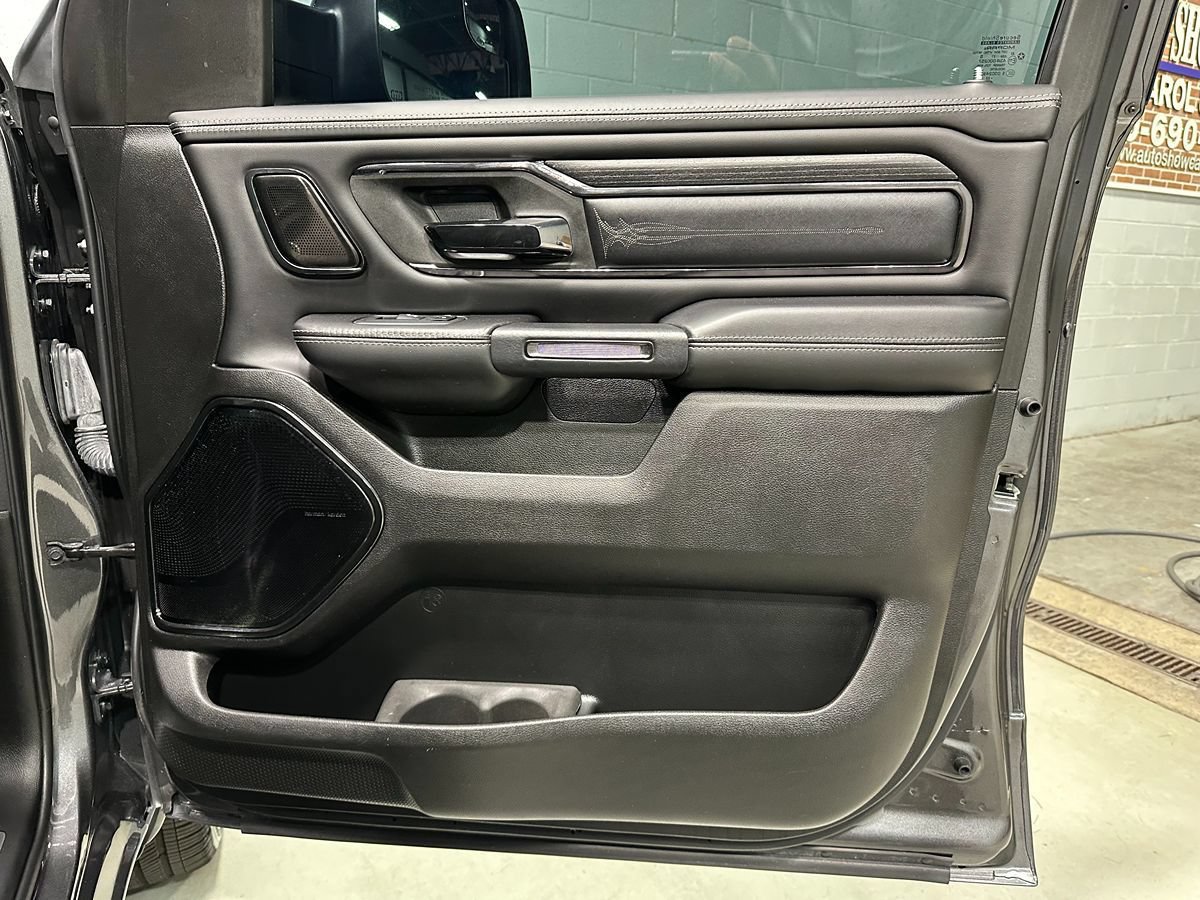 Used 2022 RAM 1500 Limited AWD/4WD image 11