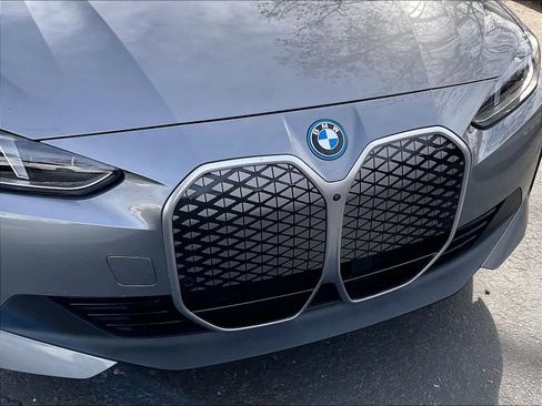 Used 2025 BMW i4 eDrive40 w/ Premium Package image 32