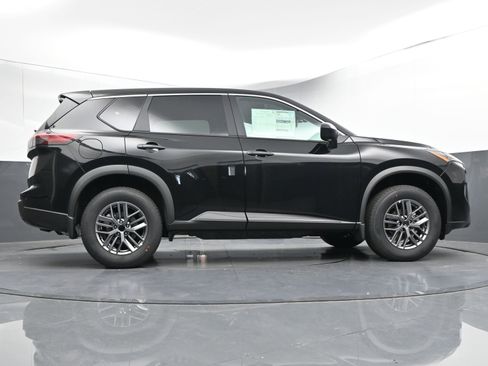 Certified 2025 Nissan Rogue S image 13