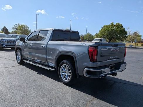 Used 2021 GMC Sierra 1500 SLT AWD/4WD image 5