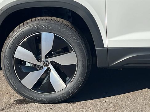 New 2026 Volkswagen Taos S image 9