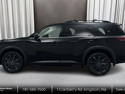 New 2026 Nissan Pathfinder SL w/ SL Premium Package AWD/4WD image 8