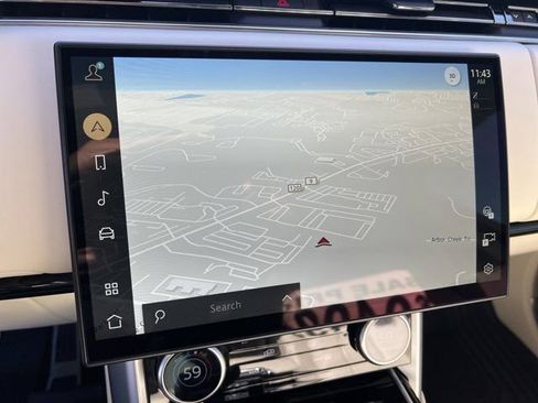 Used 2023 Land Rover Range Rover SE image 31