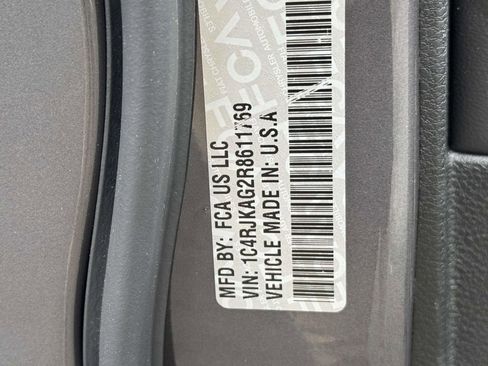 Used 2024 Jeep Grand Cherokee L Altitude image 30