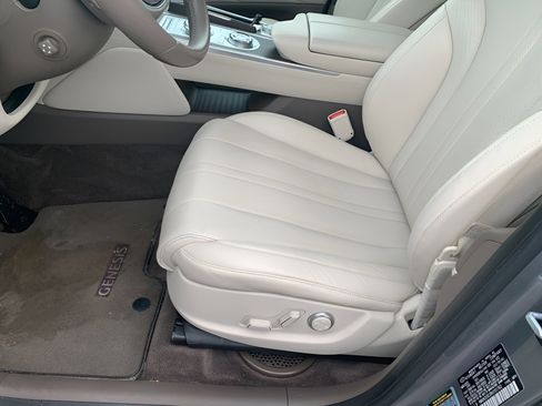 Used 2024 Genesis GV80 3.5T image 8