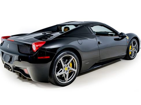 Used 2014 Ferrari 458 Spider image 9