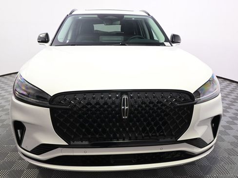 New 2026 Lincoln Aviator AWD w/ Jet Appearance Package image 10