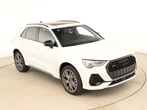 Certified 2025 Audi Q3 2.0T Premium Plus w/ Premium Plus Package AWD/4WD image 43