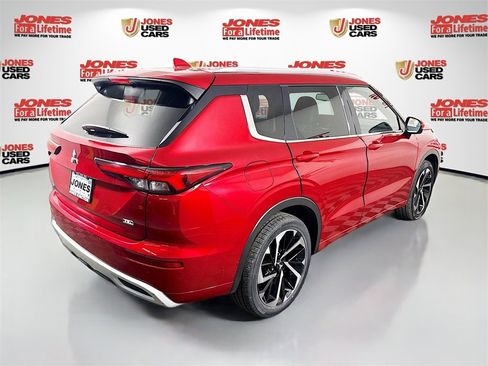 Used 2022 Mitsubishi Outlander SEL image 16