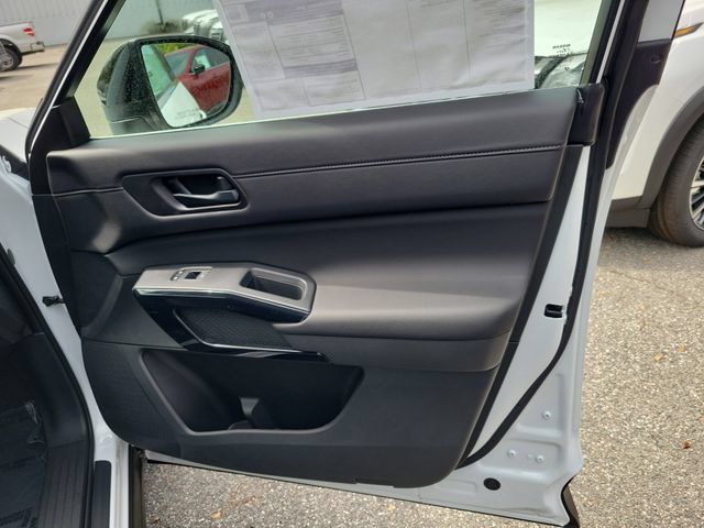 New 2026 Nissan Pathfinder SV FWD image 34