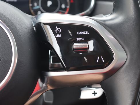 Used 2021 Jaguar F-PACE S image 25