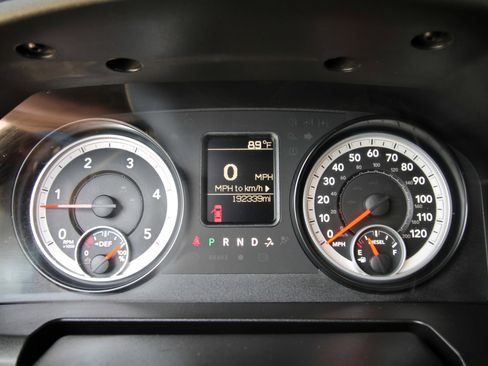 Used 2015 RAM 2500 Tradesman w/ Chrome Appearance Group AWD/4WD image 27