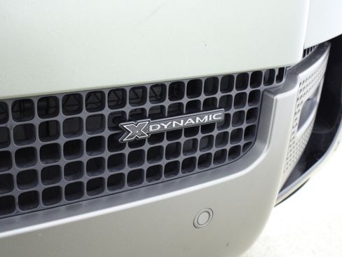 Used 2023 Land Rover Defender 130 X-Dynamic SE image 29