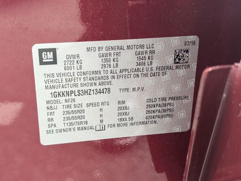 Used 2017 GMC Acadia Denali w/ Technology Package FWD image 41