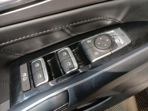 Used 2023 Kia Sorento SX image 15