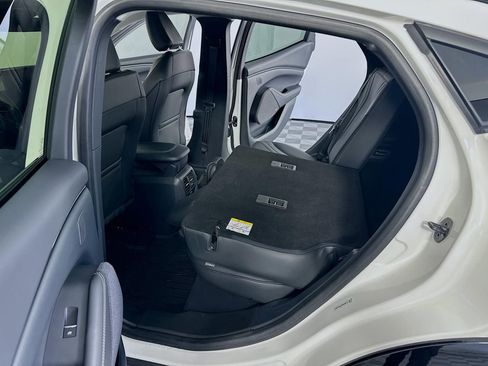 Used 2021 Ford Mustang Mach-E Premium image 31