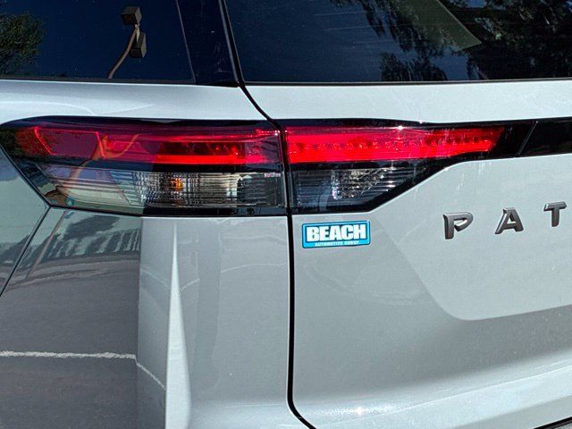 Used 2026 Nissan Pathfinder Platinum FWD image 13