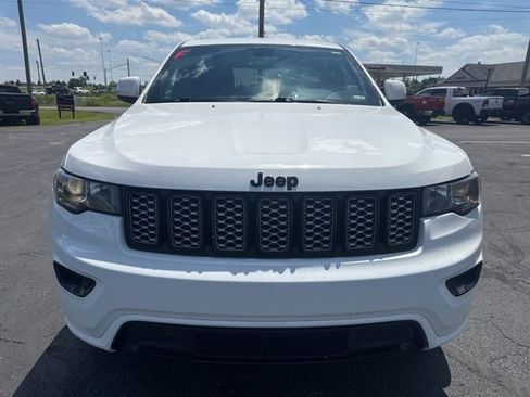 Used 2021 Jeep Grand Cherokee Laredo X AWD/4WD image 8