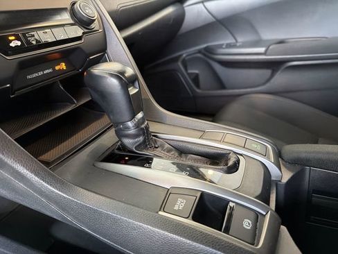 Used 2017 Honda Civic Sport image 25