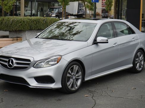 Used 2014 Mercedes-Benz E 350 Sedan image 2