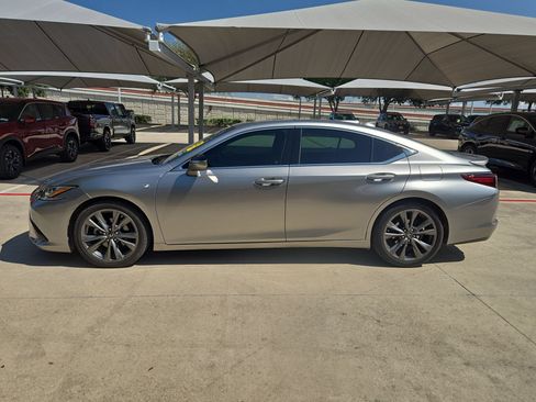 Used 2019 Lexus ES 350 F Sport w/ Accessory Package 2 FWD image 3
