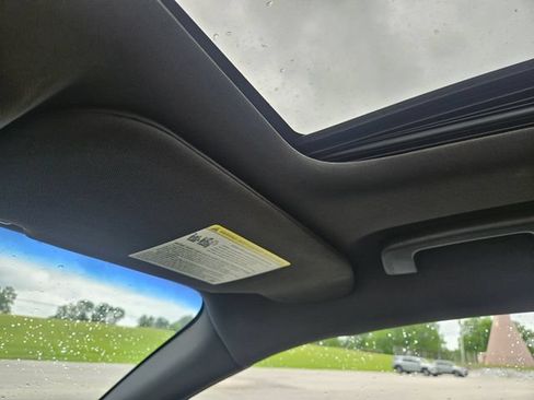 Used 2015 Ford Taurus SEL w/ Equipment Group 201A FWD image 21