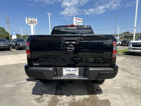 New 2026 Nissan Frontier SV w/ Tow Package image 6