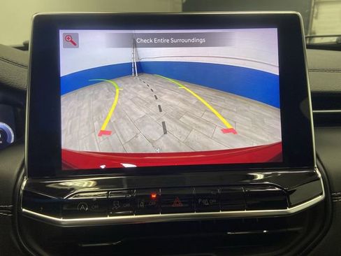 Certified 2024 Jeep Compass Limited w/ High Altitude Package image 11