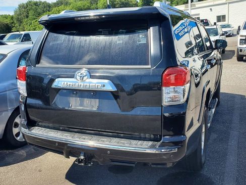 Used 2011 Toyota 4Runner SR5 w/ Convenience Pkg AWD/4WD image 9