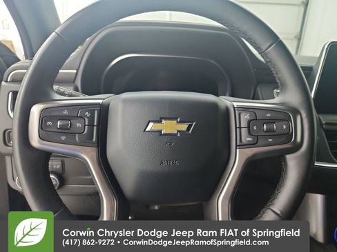 Used 2024 Chevrolet Suburban LT image 21