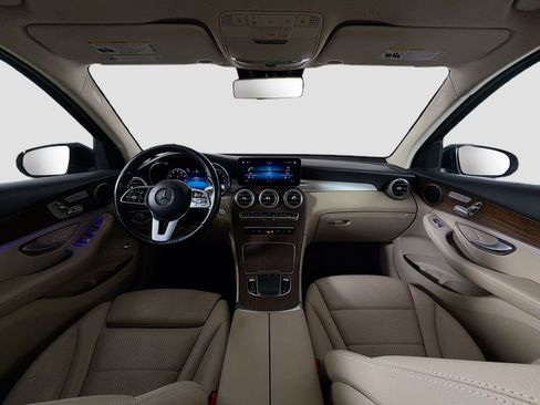 Used 2022 Mercedes-Benz GLC 300 4MATIC image 9