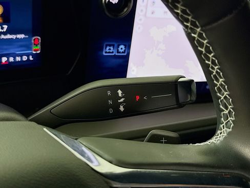 Used 2024 Chevrolet Traverse LS image 17