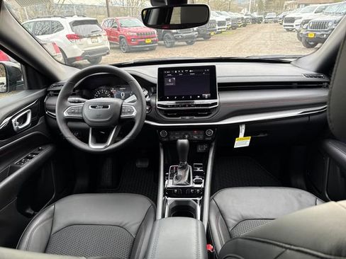 New 2026 Jeep Compass Trailhawk image 11